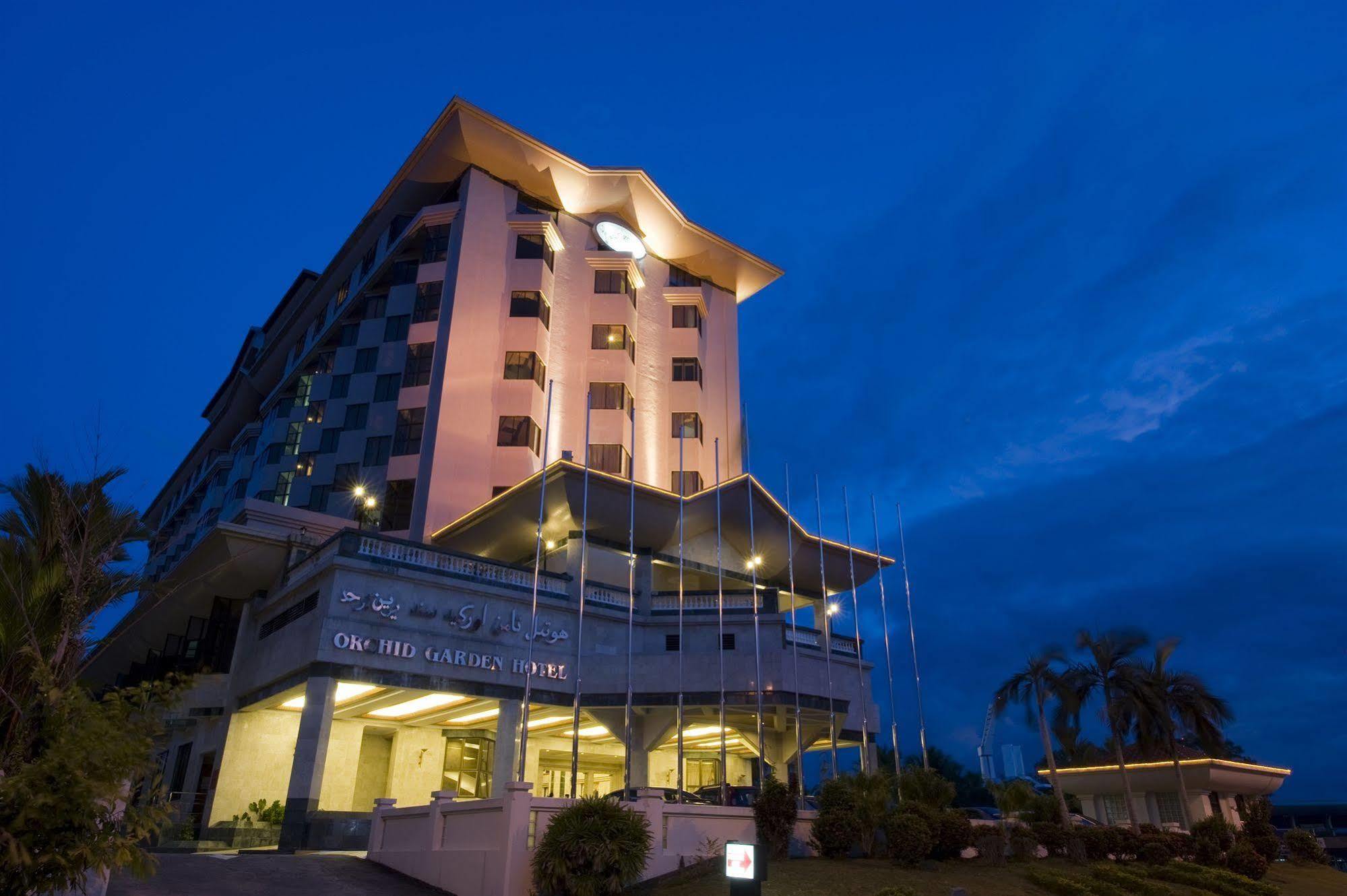 Mulia Hotel Bandar Seri Begawan Exterior photo